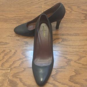 Banana Republic Black Rounded Toe Heels Sz. 9